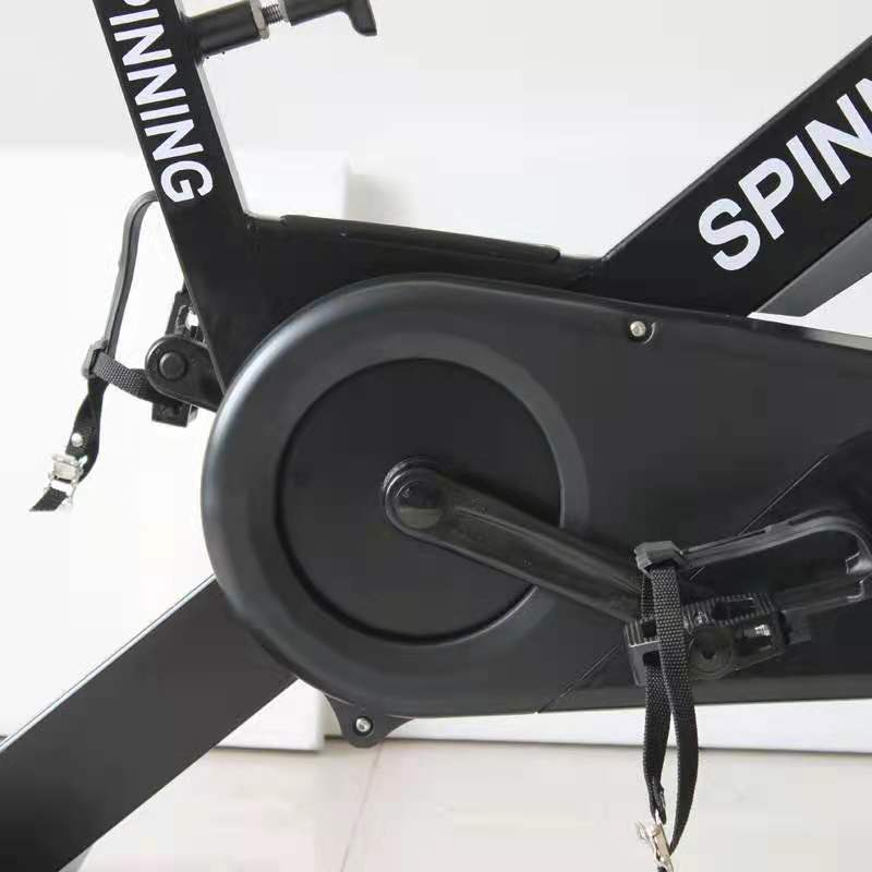 YIHUA製、業務用スチール製エクササイズバイク。磁気抵抗方 - Exercise Bike Magnetic Resistance のレビューと価格